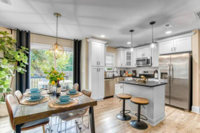 Uptown Modern Oasis, Hidden Gem